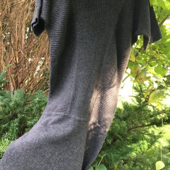 Soft, & stylish, NWOT, Banana Republic Dress  XS - Picture 1 of 5
